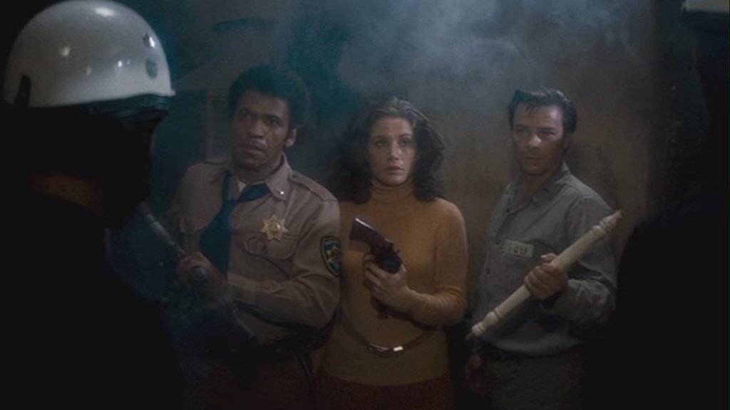 Austin Stoker, Laurie Zimmer and  Darwiin Joston in Assault on Precinct 13 (1976) directed by John Carpenter.