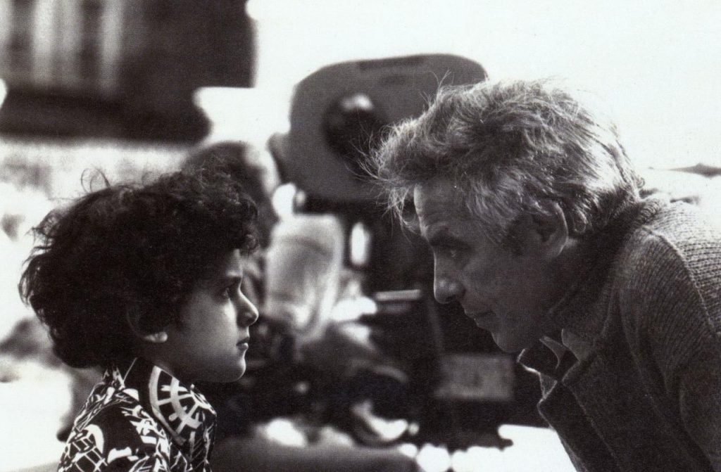 John Cassavetes on set filming Gloria (1981)