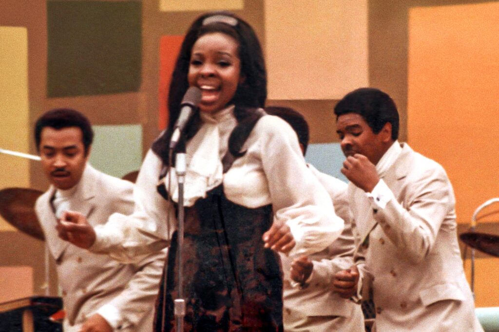 Gladys Knight & the Pips performing at the Harlem Cultural Festival (1969)