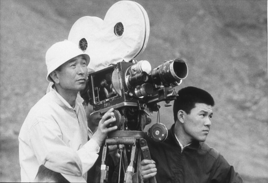 Filmmaker Akira Kurosawa (left)