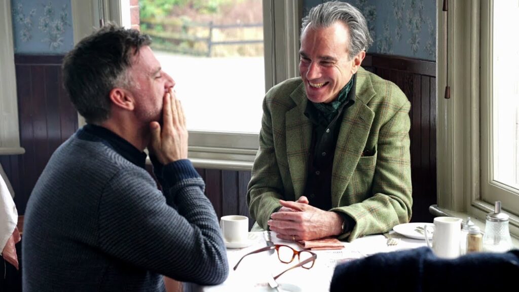 Paul Thomas Anderson and Daniel Day Lewis share a laugh on the set of Phantom Thread (2017)