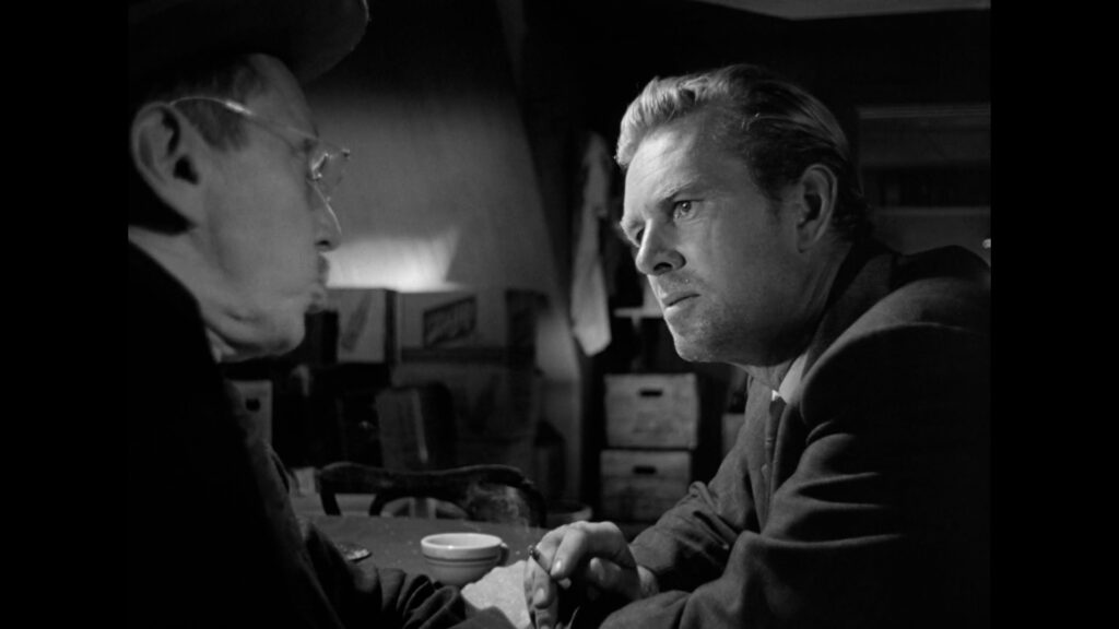 Another great shot in the film of single shot framing, with Sterling Hayden as Dix Handley