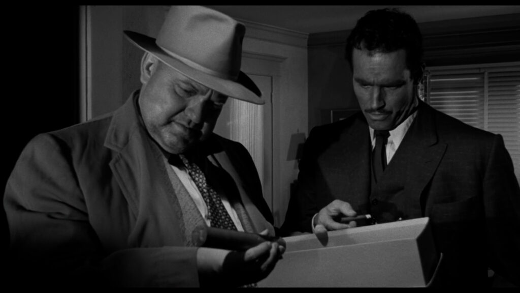 Quinlan and Vargas debating in Touch of Evil