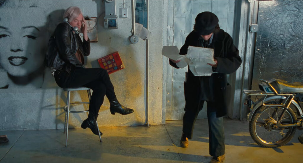 Jared Harris as Andy Warhol and  Lili Taylor and Valerie Solanas in I Shot Andy Warhol (1996)